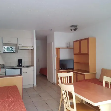 Apartment Saint-raphael, 1 Piece, 3 Personnes - Fr-1-466a-33 *